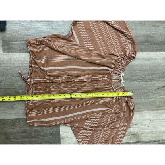 Liberty Love NWT Pink White Stripe Round Neck Blouse, Size Medium - Picture 9 of 10